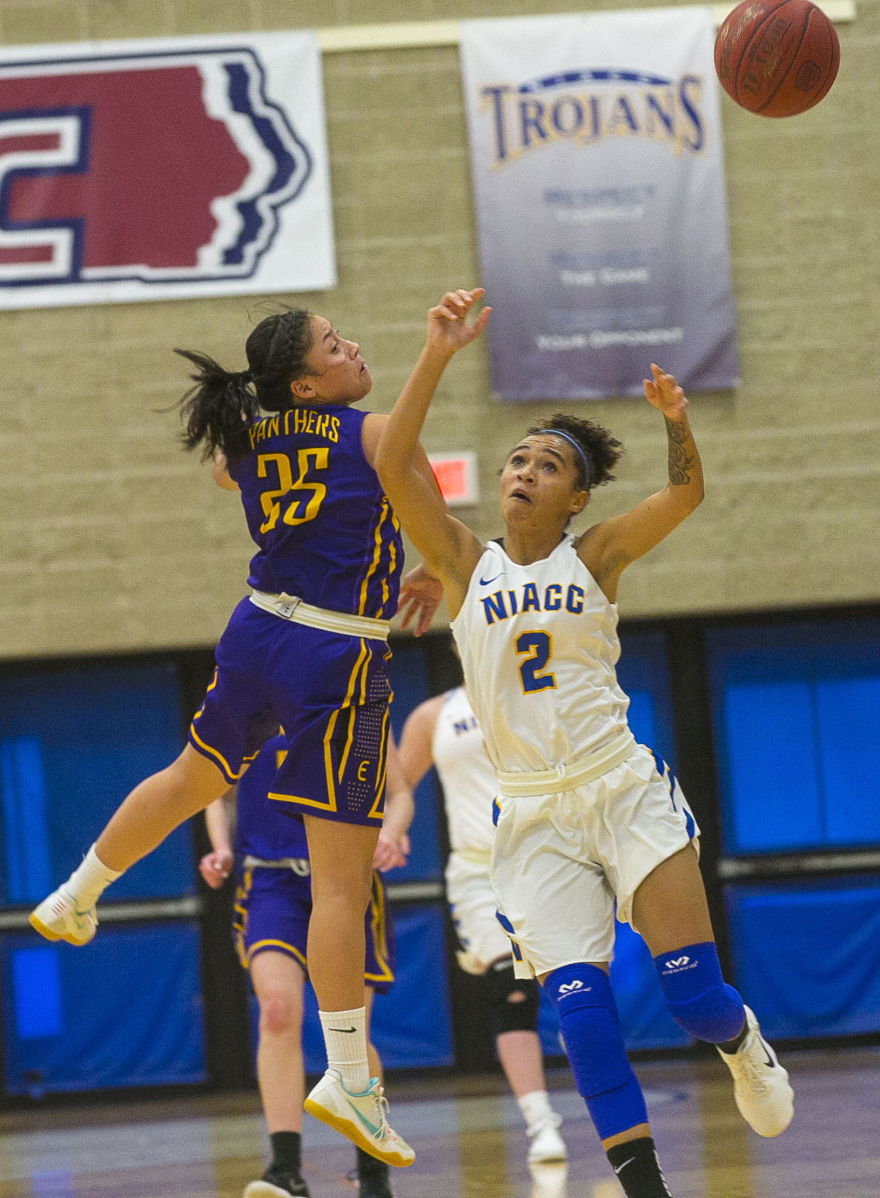 WBBall NIACC vs. Ellsworth 6